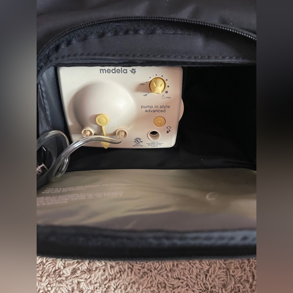 Medela Pump In Style Advanced – great condition - Picture 4 of 9